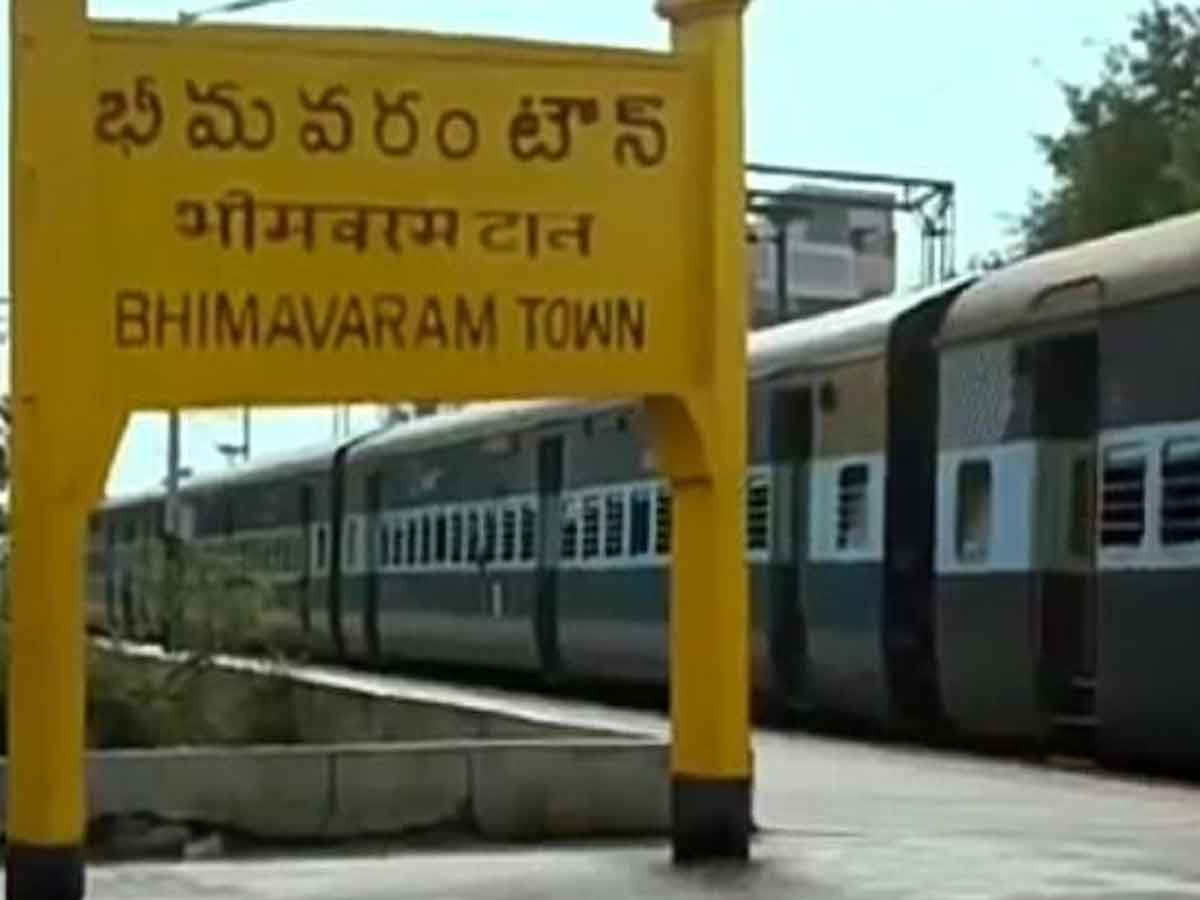 జిల్లా ఏర్పాటుకు ప‌దెక‌రాల భూమిస్తా.. ముందుకొచ్చిన ఓ నేత‌