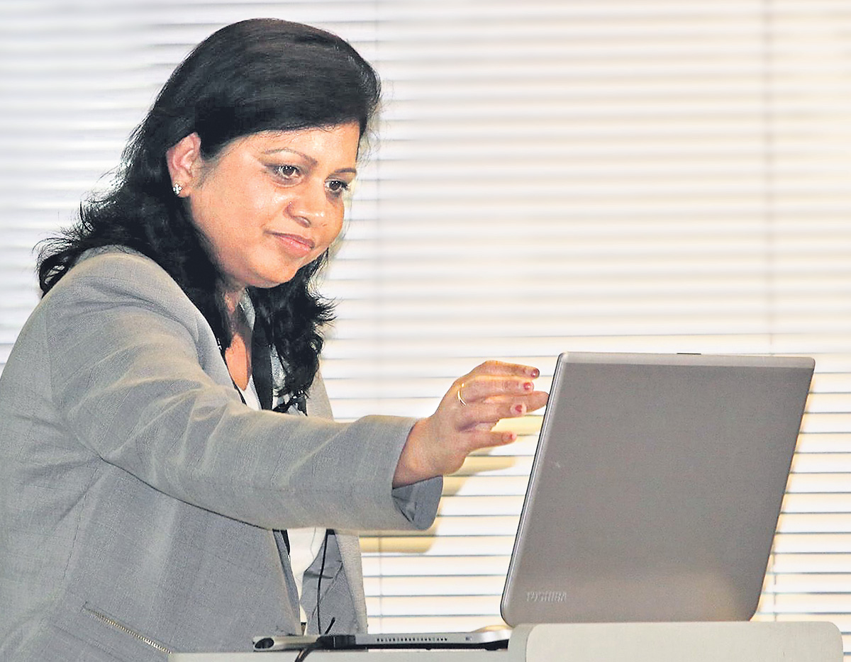 ఆత్మీయ స్పర్శ.. టచ్‌ ఎ లైఫ్‌!