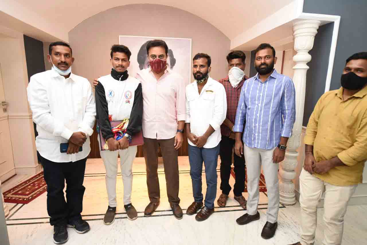 శభాష్‌ చందు: కేటీఆర్‌