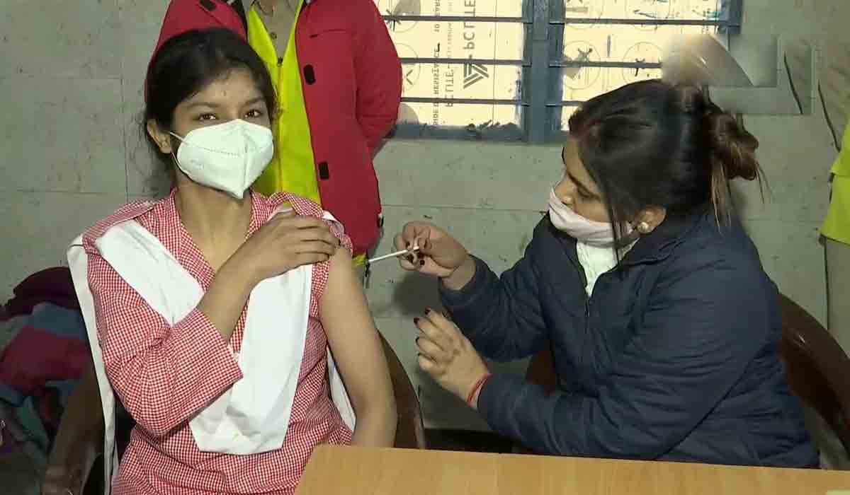 Covid vaccination: 15-18 ఏండ్ల పిల్లల‌కు మొద‌లైన కొవిడ్‌ వ్యాక్సినేష‌న్‌