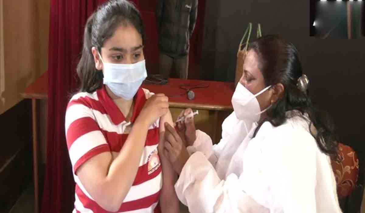 Covid vaccination: దేశంలో 150 కోట్ల డోసులు దాటిన కొవిడ్ వ్యాక్సినేష‌న్.. గ‌త 24 గంట‌ల్లో ఎన్ని డోసులంటే..!