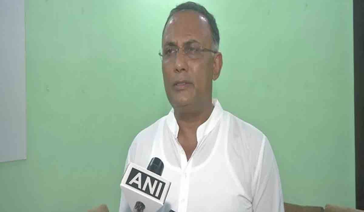 Dinesh Gundurao: అత్యాచారాలకు పాల్ప‌డేవాళ్ల‌కు అసెంబ్లీ టికెట్లిస్తున్న బీజేపీ