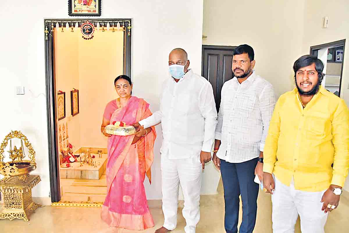 యాదాద్రికి మేడ్చల్‌ నుంచి 17 లక్షల విరాళం