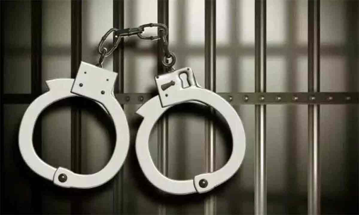 నకిలీ ఎఫ్‌డీల సృష్టికర్త మస్తాన్‌వలీ అరెస్టు