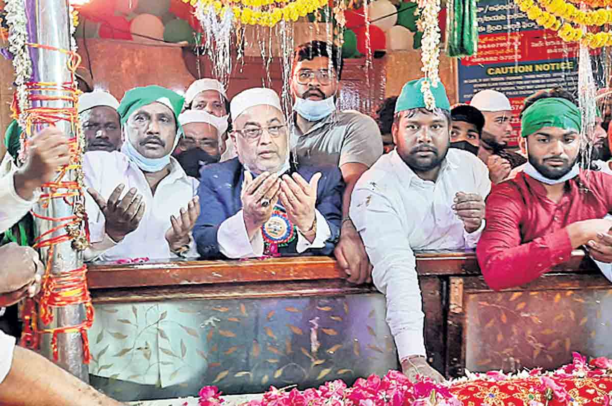 కనుల పండువగా ఉర్సు