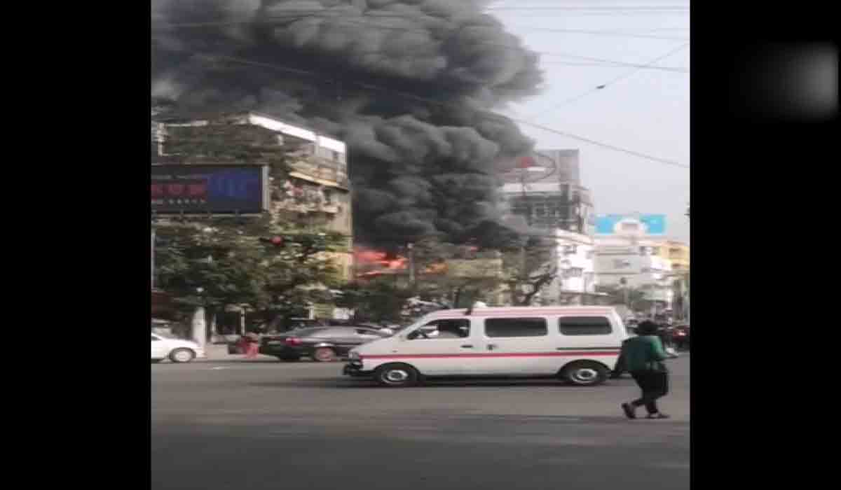 Fire Accident: సినిమా హాల్లో అగ్నిప్ర‌మాదం.. ఎగిసిప‌డిన మంట‌లు..!