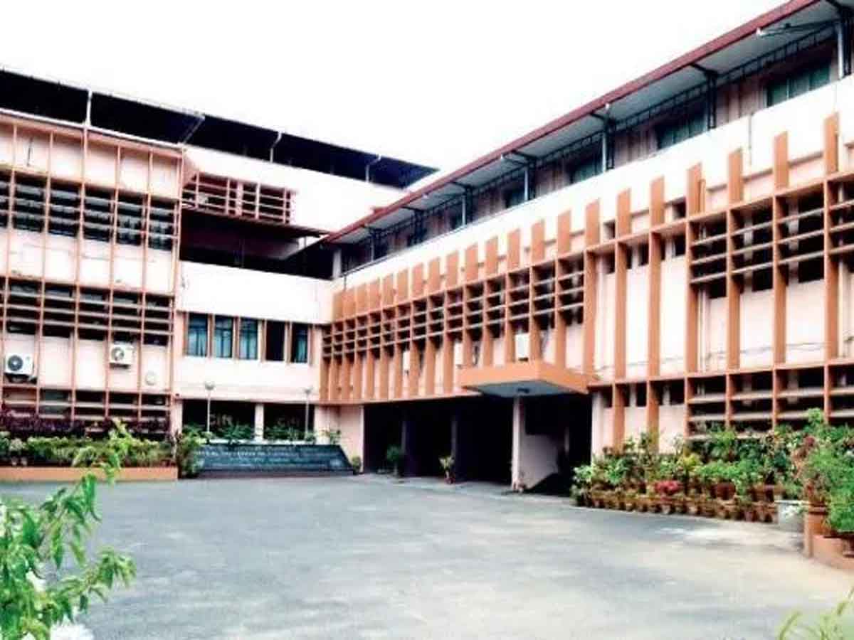 వ‌చ్చే విద్యాసంవ‌త్స‌రం నుంచి ఫిష‌రీస్ వ‌ర్సిటీ త‌ర‌గ‌తులు