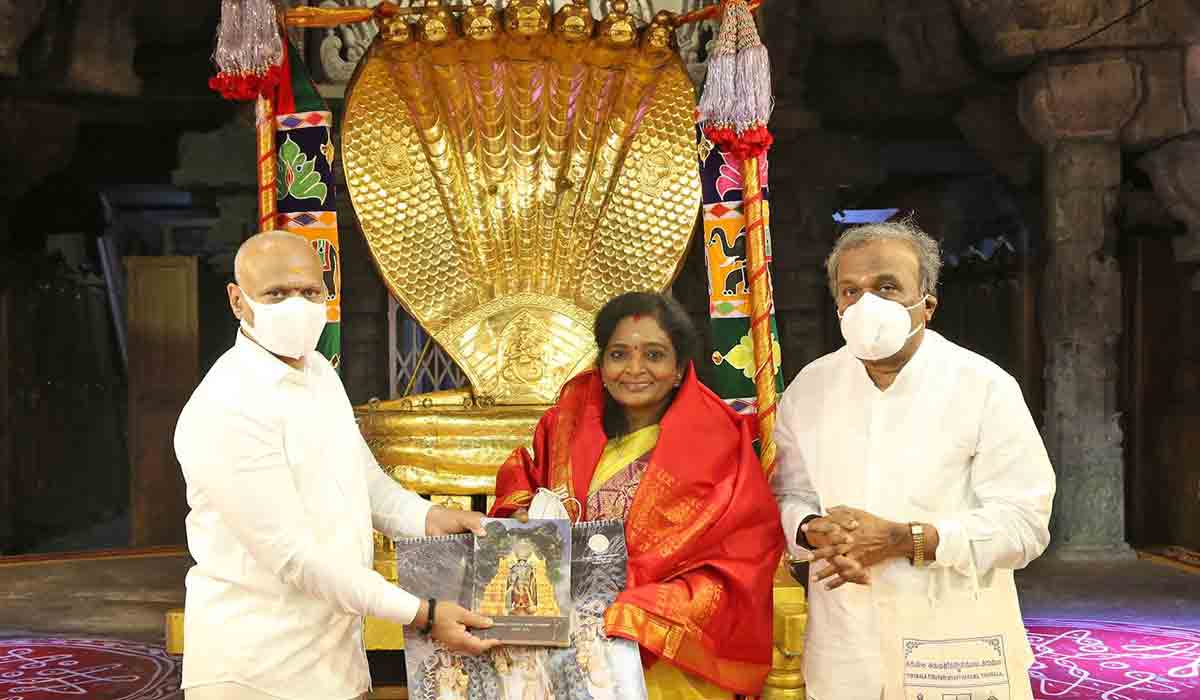 తిరుమ‌ల‌ శ్రీవారిని ద‌ర్శించుకున్న తెలంగాణ గ‌వ‌ర్న‌ర్