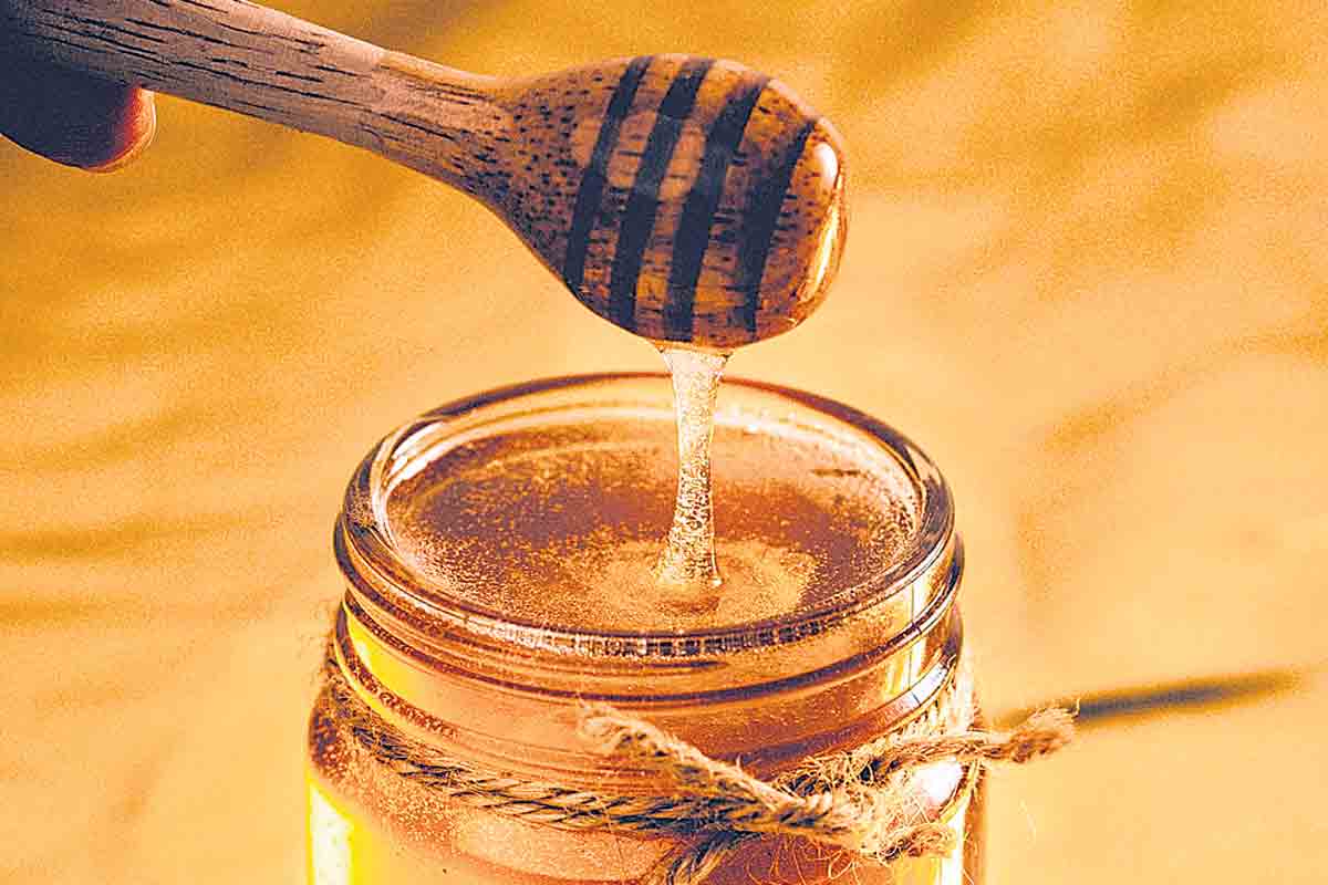 Kitchen Tips | స్వ‌చ్ఛ‌మైన తేనె ఎన్ని రోజుల‌కు పాడ‌వుతుందో తెలుసా