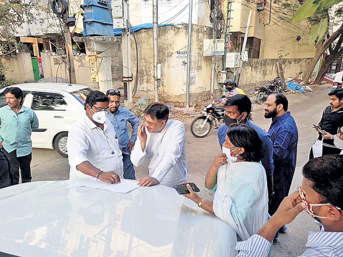 ఆధునీకరణ పనులు వేగం పెంచాలి