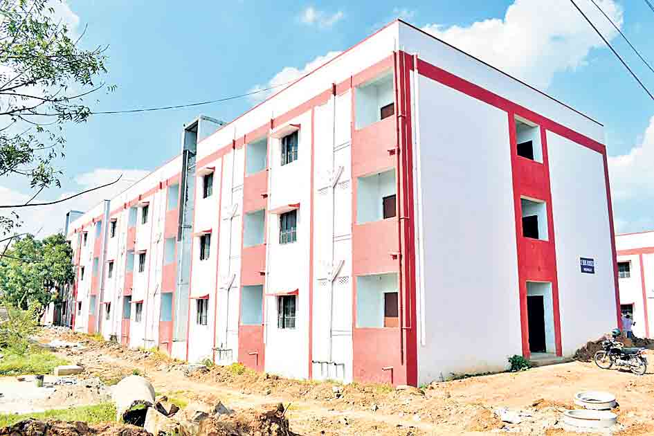 నెరవేరనున్న పేదల సొంతింటి కల