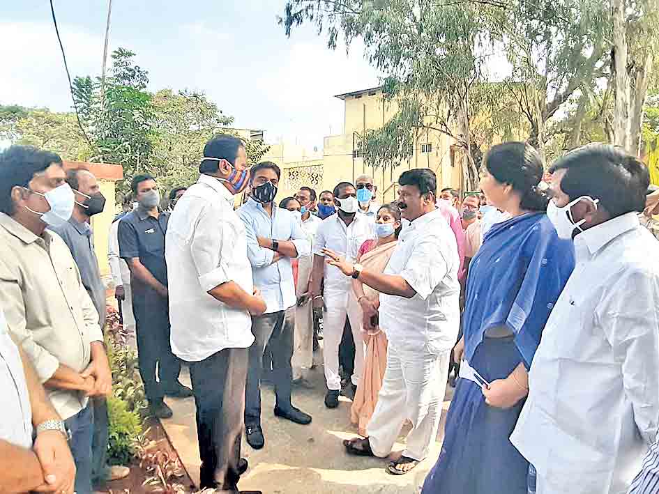 లింక్‌ రోడ్డు నిర్మాణంపై చర్చిస్తాం