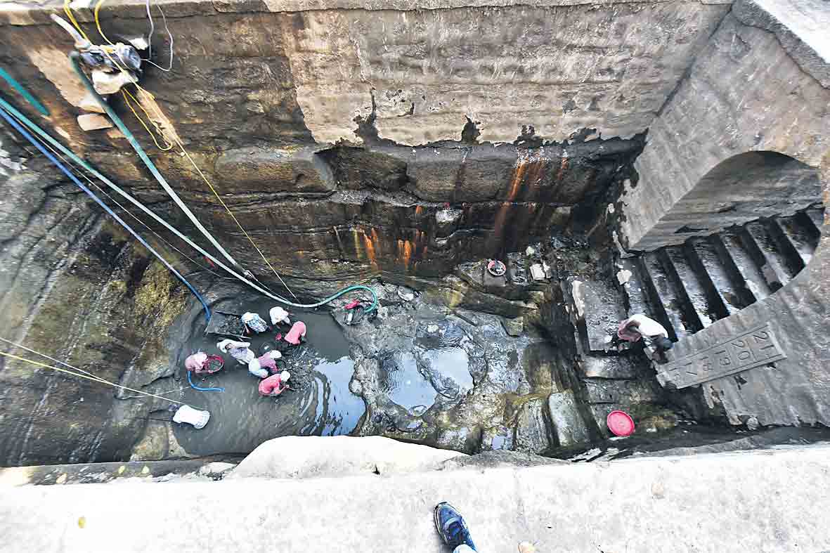 నాటి చరిత్ర.. బావి వైభవం