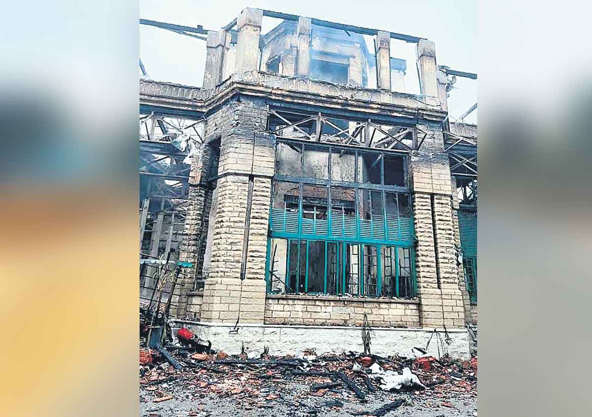 సికింద్రాబాద్‌ క్లబ్‌ మొదటి అంతస్తులోనే మొదట మంటలు