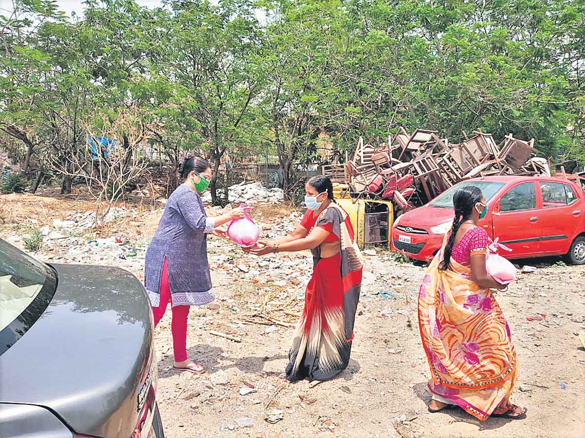 అధైర్యపడొద్దు..మేమున్నాం
