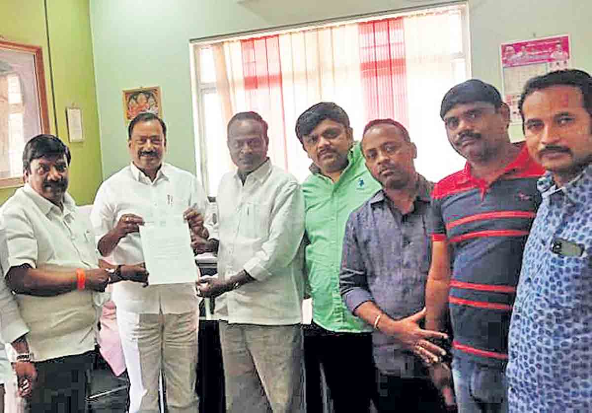 ప్రభుత్వ పాఠశాలల అభివృద్ధికి కృషి