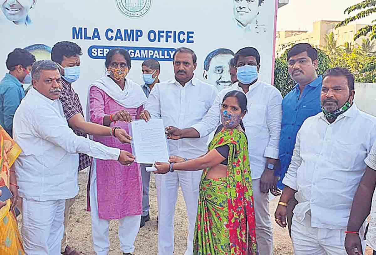 పూరి గుడిసెలకు బదులుపక్కా భవనాలు