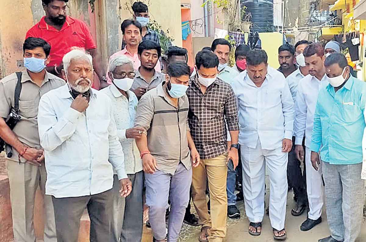 ప్రజా సమస్యల పరిష్కారమే లక్ష్యం