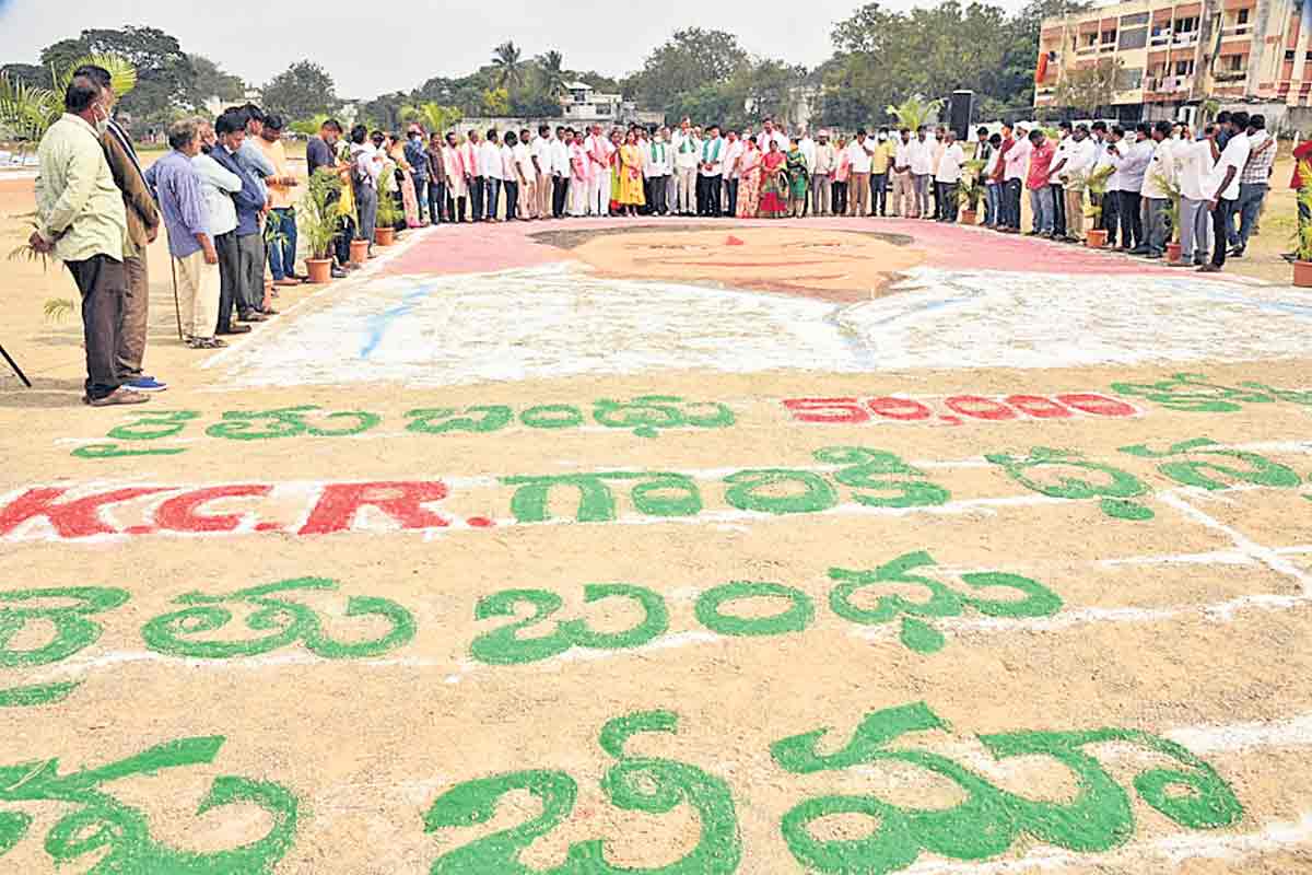 అంబురాన్నంటుతున్న రైతు బంధు సంబురాలు