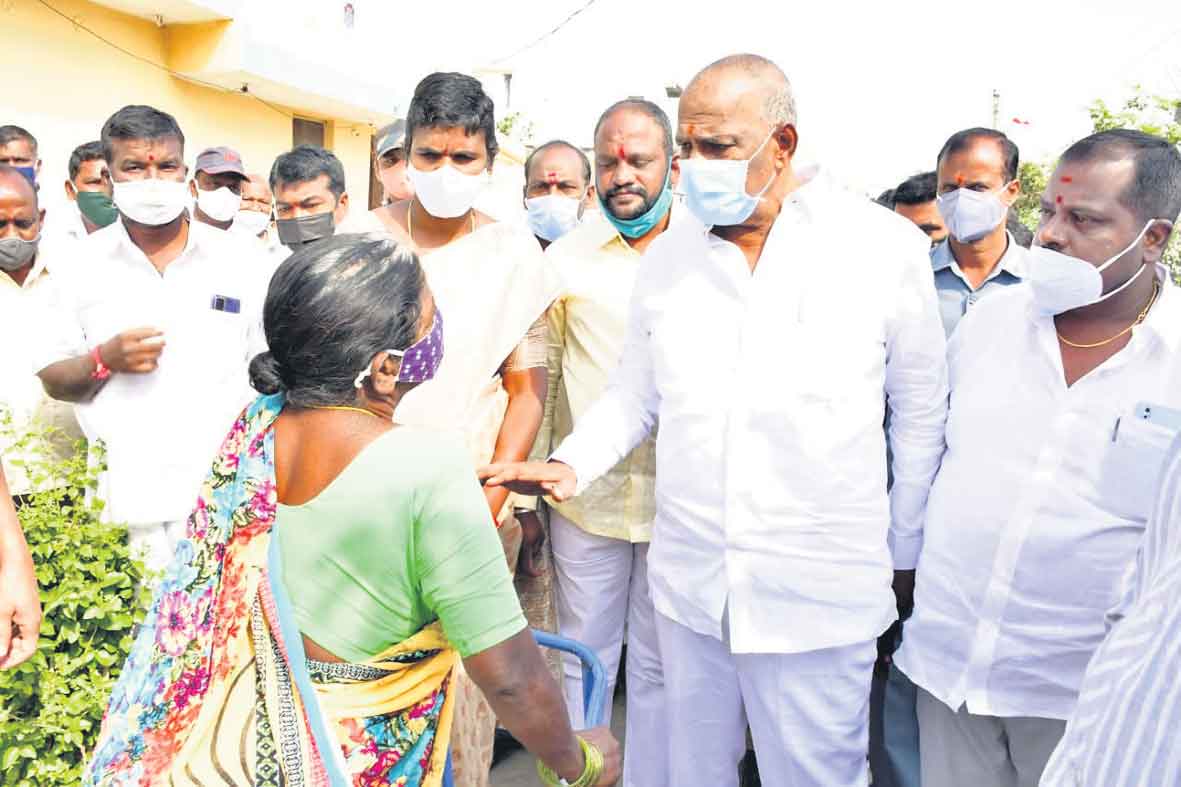 దళిత బంధు ఎంపికలు షురూ..