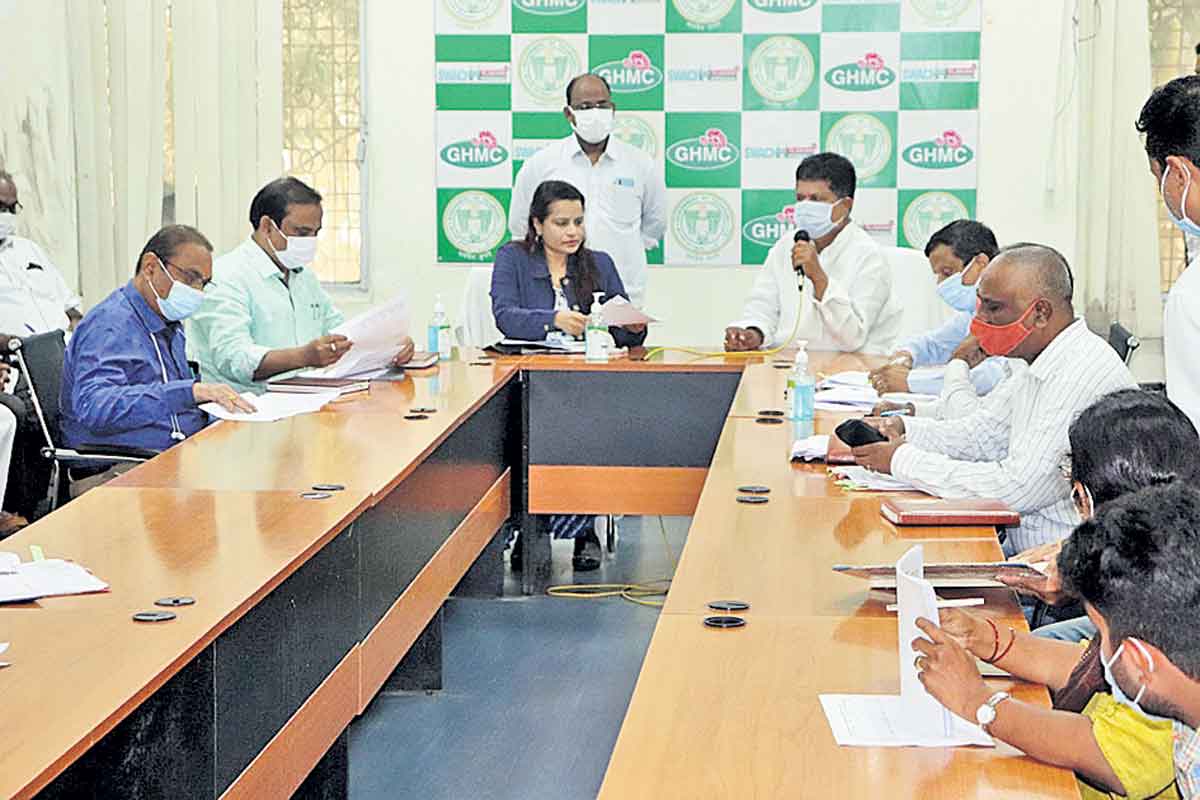 అభివృద్ధి పనులు వేగవంతం చేయాలి