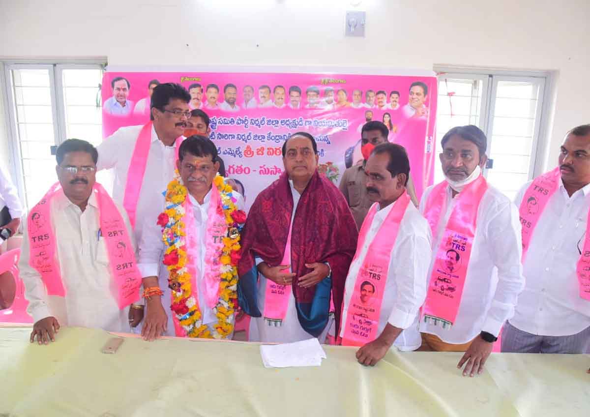 అభివృద్ధి, సంక్షేమ ప‌థ‌కాల‌ను ప్రజలకు మ‌రింత‌ చేరువ చేయాలి : మంత్రి ఐకే రెడ్డి