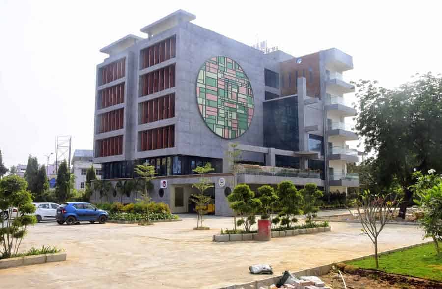 కొలువు సులువు