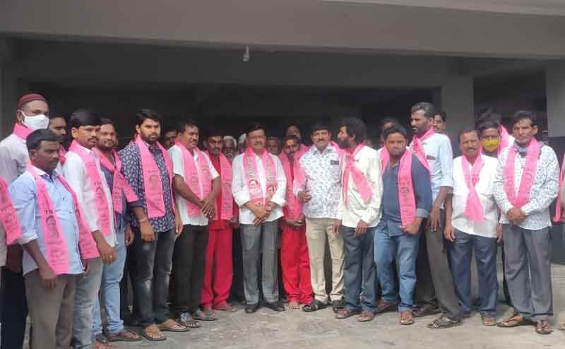 అన్నివర్గాల అభివృద్ధికి కృషి