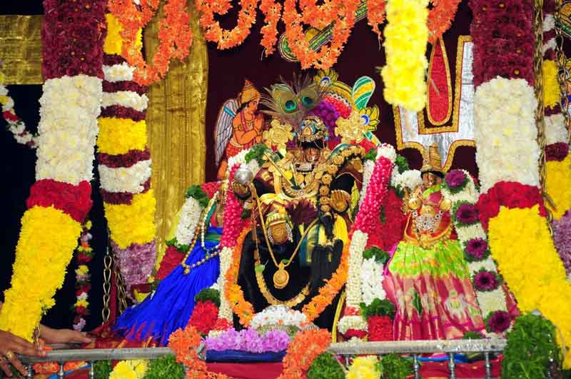 కృష్ణావతారంలో జగదభిరాముడు