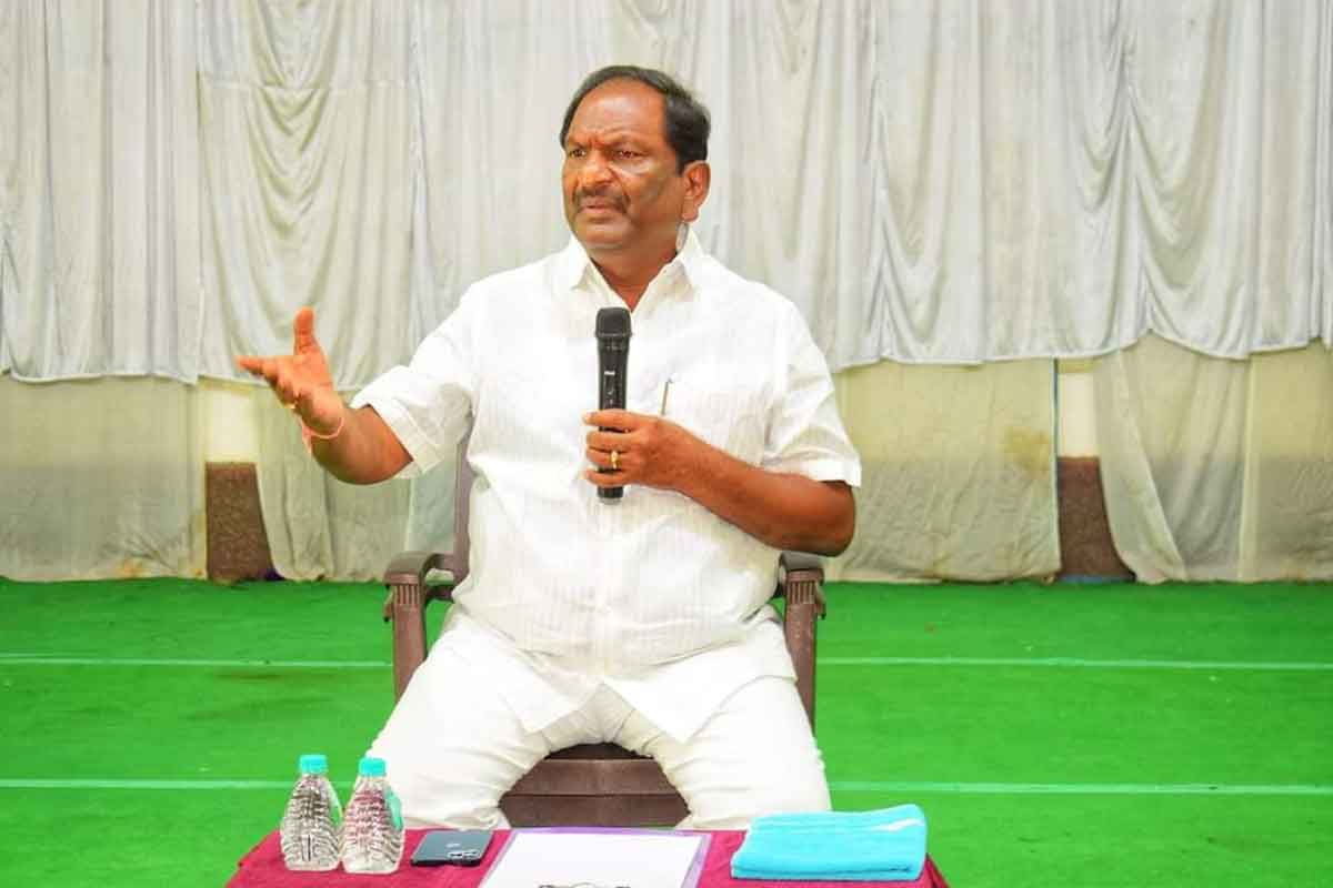 అర్హులందరికీ సంక్షేమ ఫలాలు అందించాలి