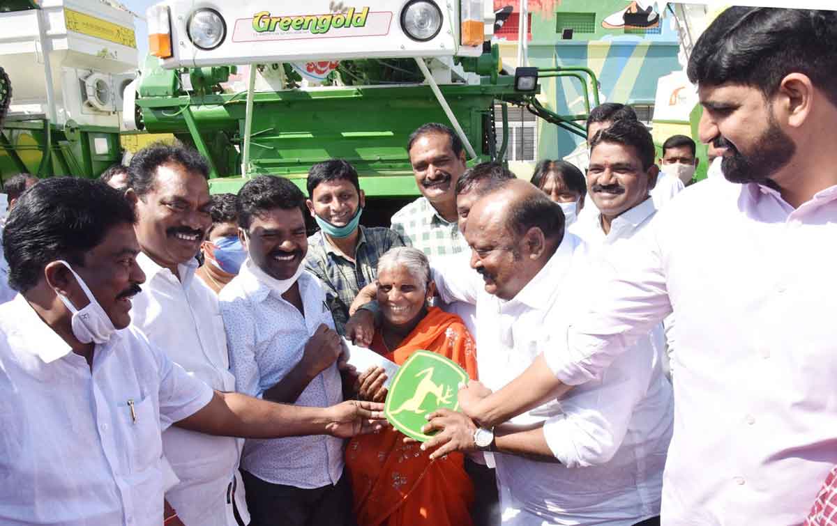 దరిచేరుతున్న దళితబంధు