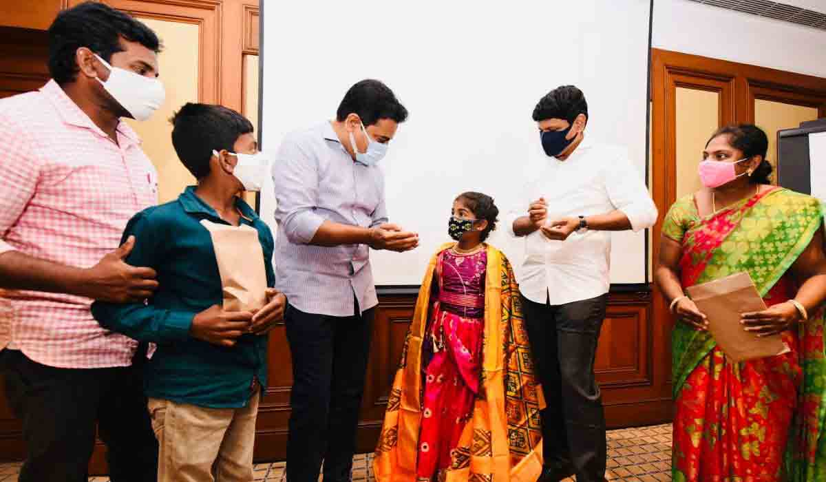 సిరిసిల్ల‌ బ్లెస్సీకి అరుదైన గౌరవం.. మంత్రి కేటీఆర్ శుభాకాంక్ష‌లు