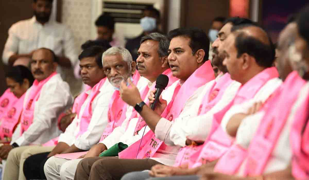 ఐదు విప్ల‌వాల ముంగిట తెలంగాణ : మంత్రి కేటీఆర్