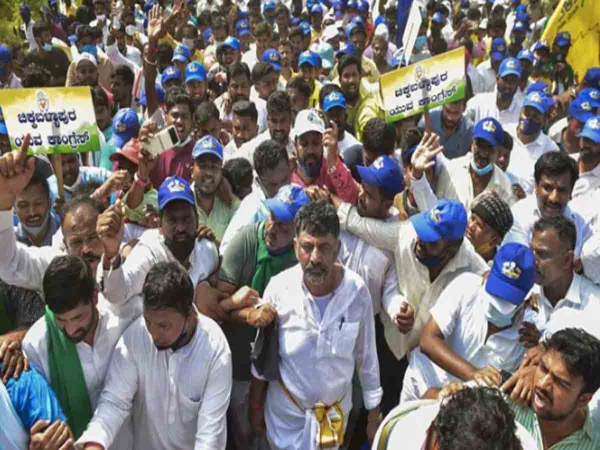 ‘ఇక్కడ కరోనా లేదు’… భారీ ర్యాలీ ప్రారంభించిన కర్ణాటక కాంగ్రెస్‌