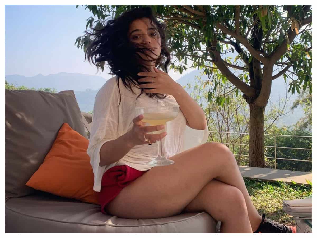 Ketika Sharma | కుర్రకారు మతులు పోగొట్టే స్పైసీ కేతిక శర్మ లుక్స్..