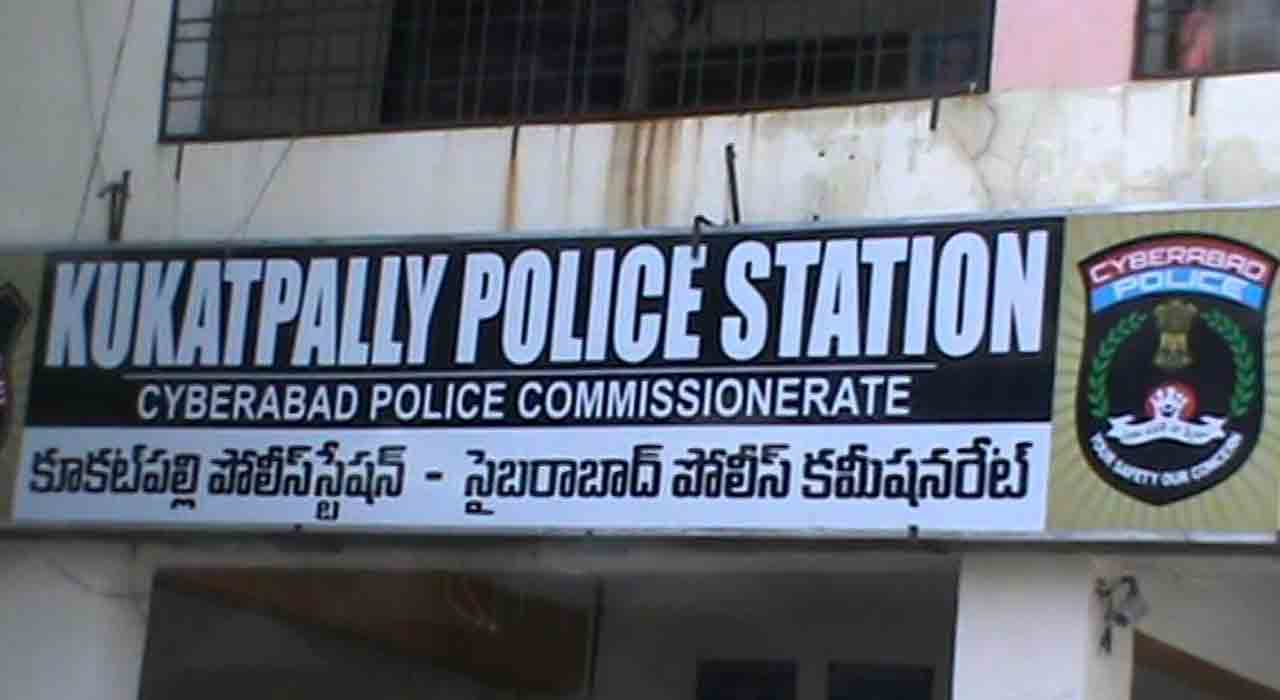 Hyderabad | కూక‌ట్‌ప‌ల్లి పోలీసు స్టేష‌న్‌లో క‌రోనా క‌ల‌క‌లం