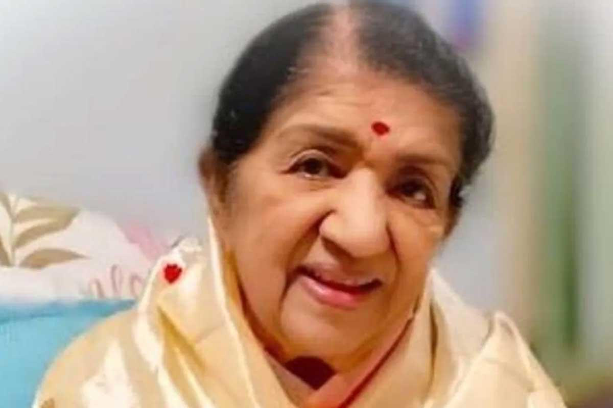 Lata Mangeshkar | లతామంగేష్కర్‌ కోలుకుంటున్నారు.. మహారాష్ట్ర మంత్రి వెల్లడి