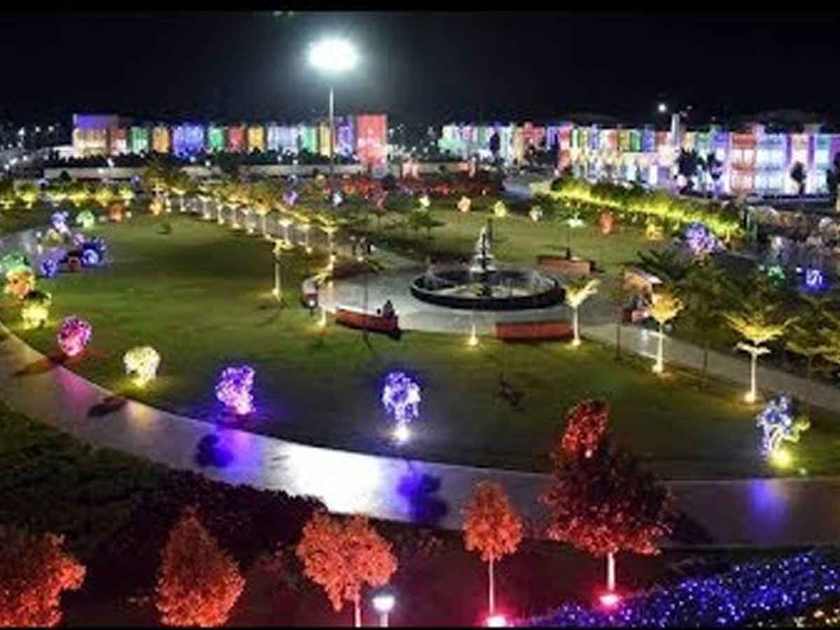 గ‌ణ‌తంత్ర వేడుక‌ల‌కు వెలిగిపోతున్న విజ‌య‌వాడ‌