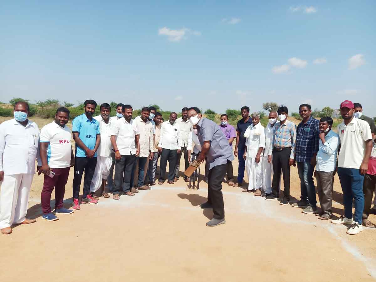 ట్యాంక్‌బండ్‌ పనులు పూర్తి చేయాలి