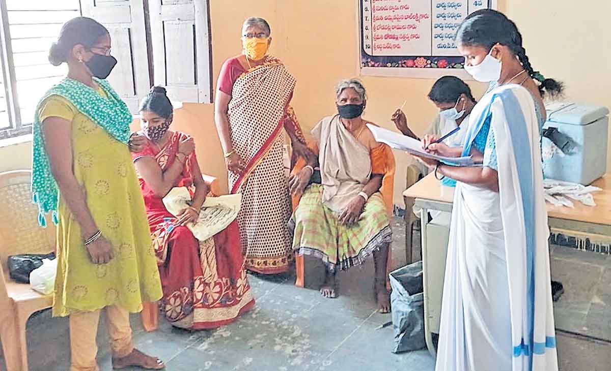 నాలుగో రోజూ.. ముమ్మరంగా జ్వర సర్వే