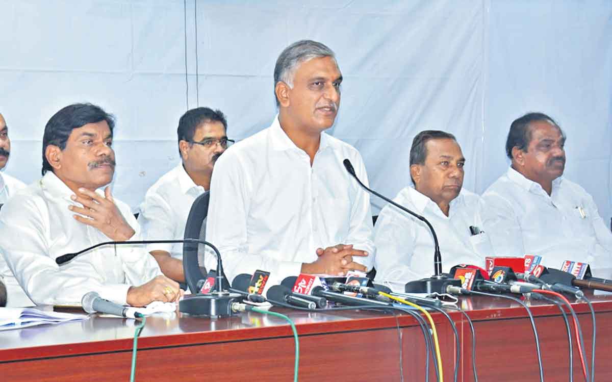 పారదర్శకంగా లబ్ధ్దిదారులను ఎంపిక చేయాలి