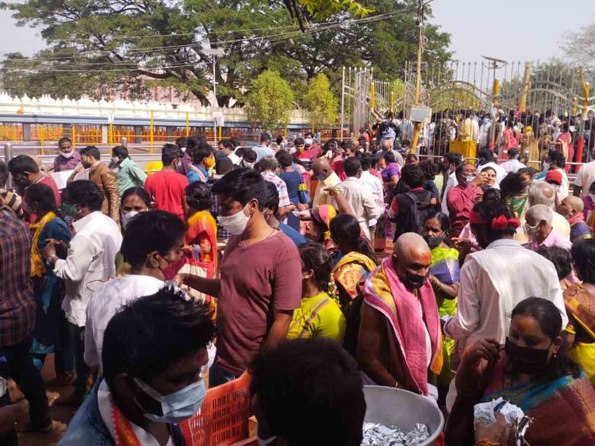 Medaram | మేడారం జాతరకు పోటెత్తిన భక్తజనం