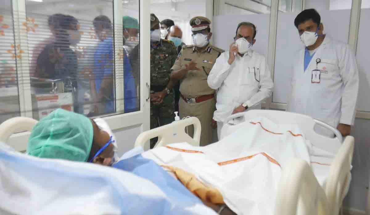 Mahmood Ali | కానిస్టేబుల్‌ను పరామర్శించిన హోంమంత్రి