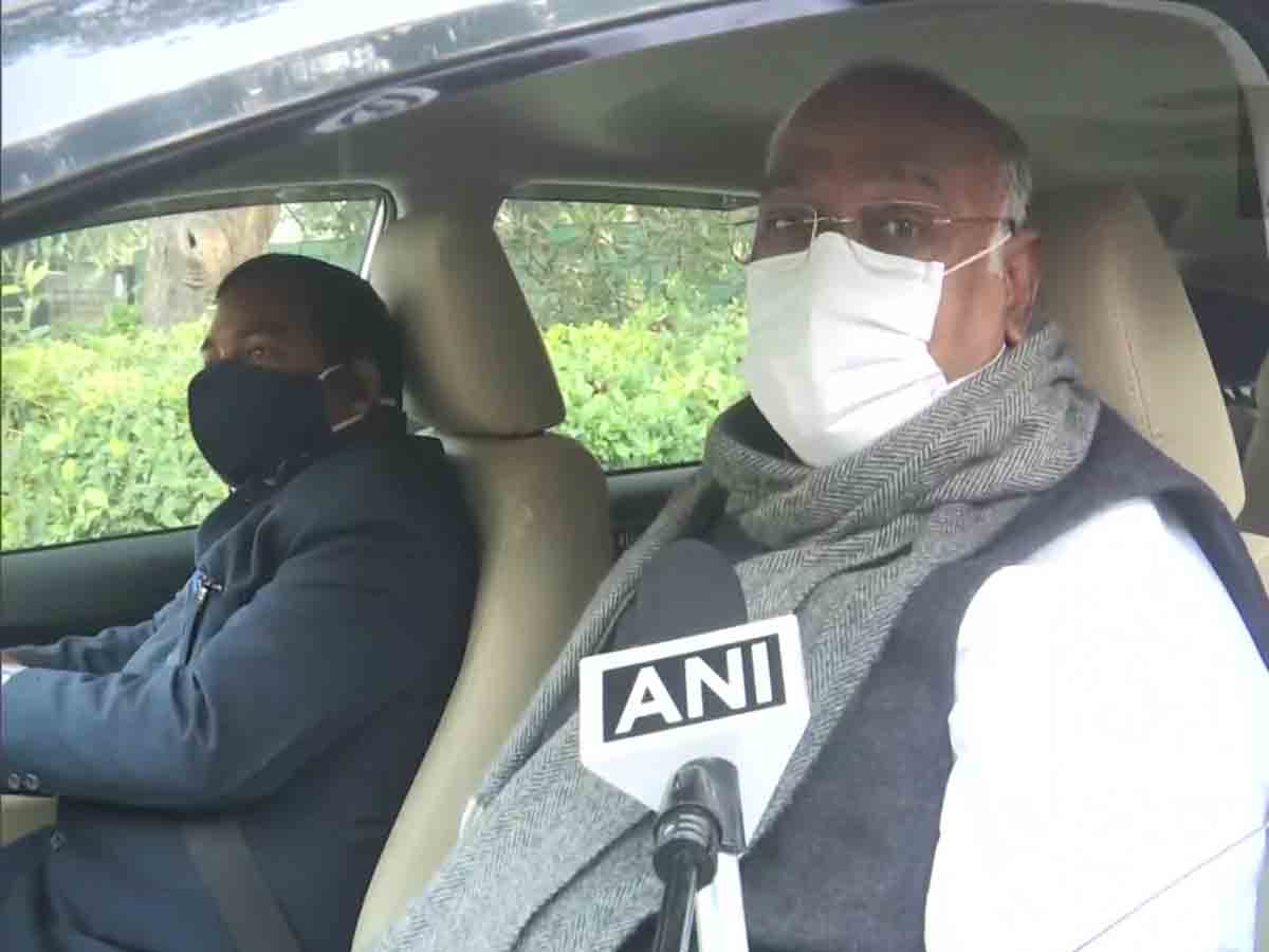 పెగాసస్‌పై నిజం బయటపడింది… సభలో లేవనెత్తుతాం: మల్లికార్జున్ ఖర్గే