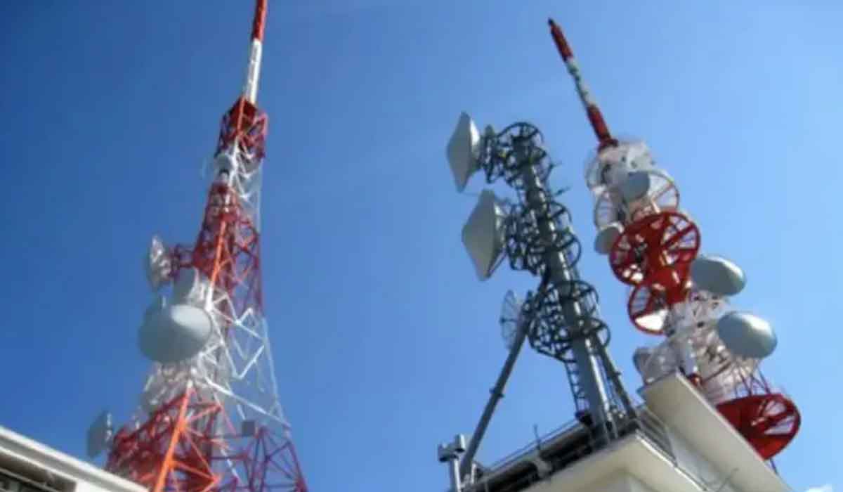 మావోయిస్టుల విధ్వంసం.. బ్రిడ్జి పేల్చివేత‌, సెల్ ట‌వ‌ర్‌కు నిప్పు