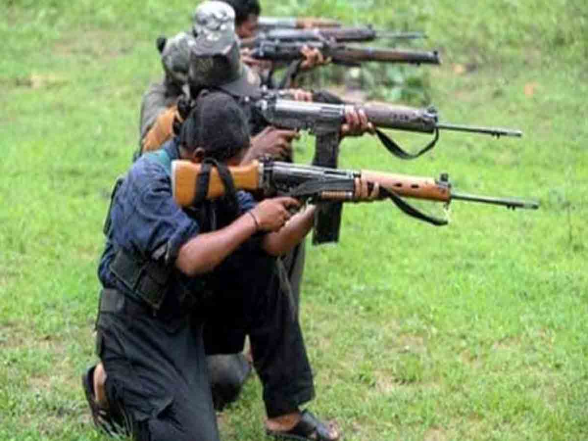 పెళ్లి చేసుకునేందుకు పారిపోయిన మావోయిస్ట్‌ జంట.. వెంటాడి హత్య చేసిన సహచరులు