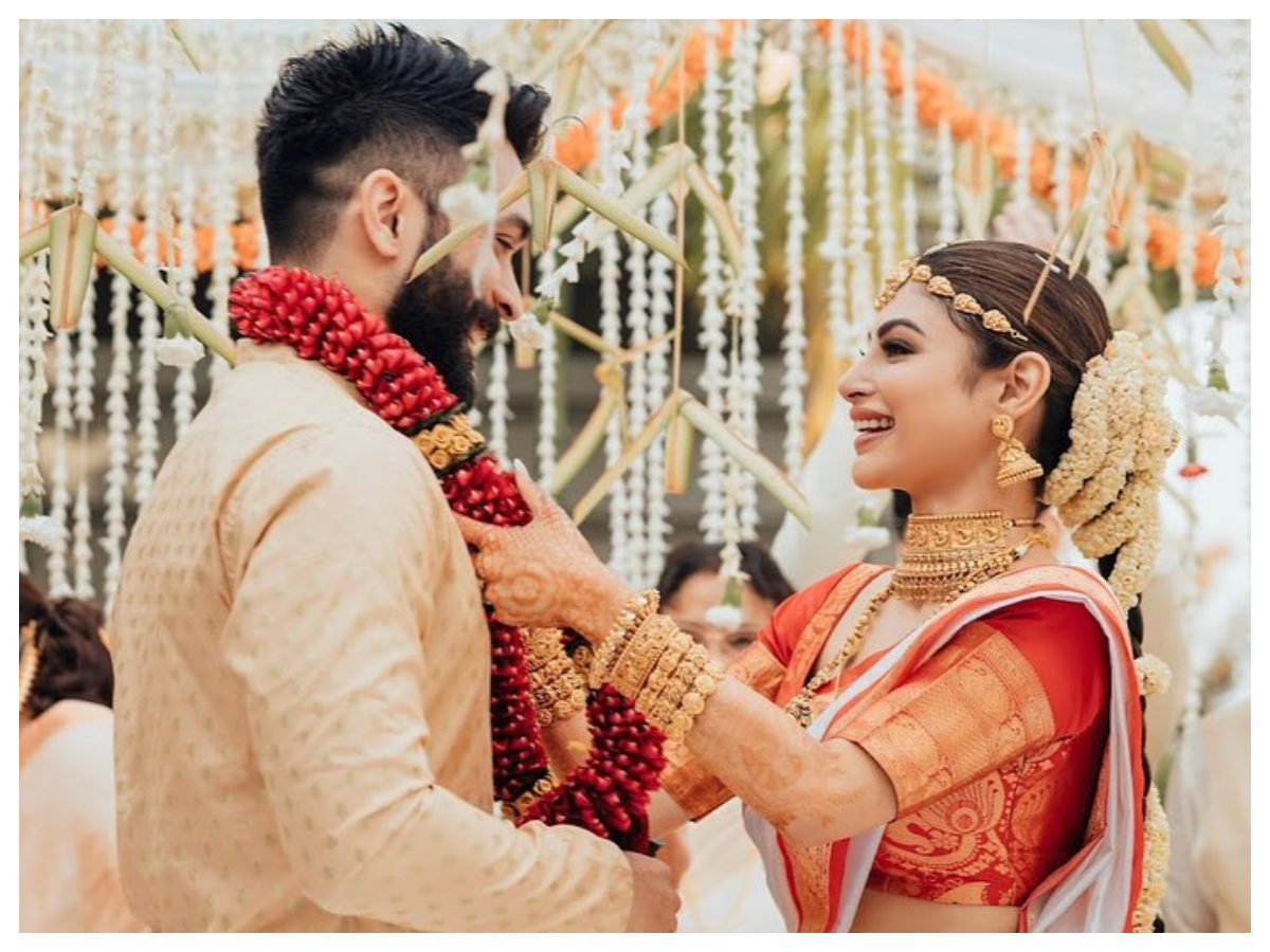 Mouni Roy | మళయాళీ స్టైల్‌లో  మౌనీ రాయ్ పెళ్లి.. ఫొటోలు వైరల్‌