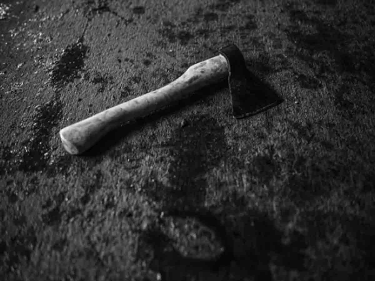 ప్రియురాలి ఆస్తిపై కన్నేశాడు.. ఆమె తండ్రిని నరికి చంపాడు