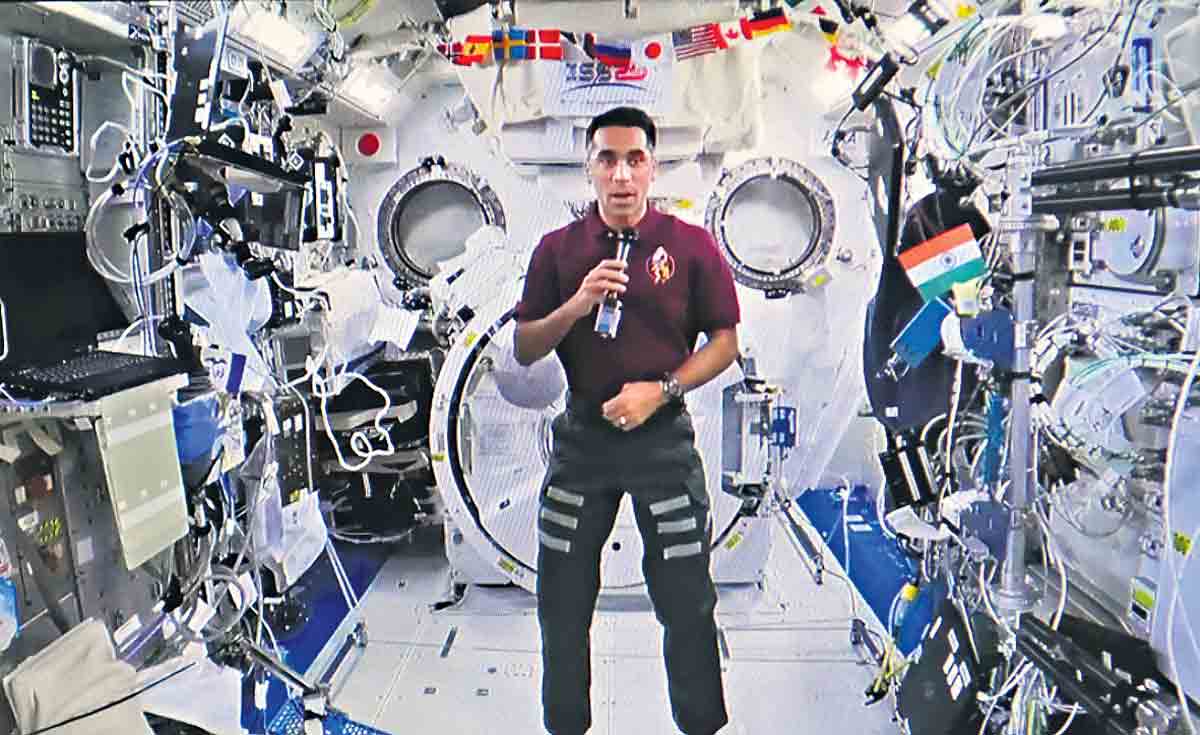 అంతరిక్షంలో హైదరాబాదీ రాజాచారి