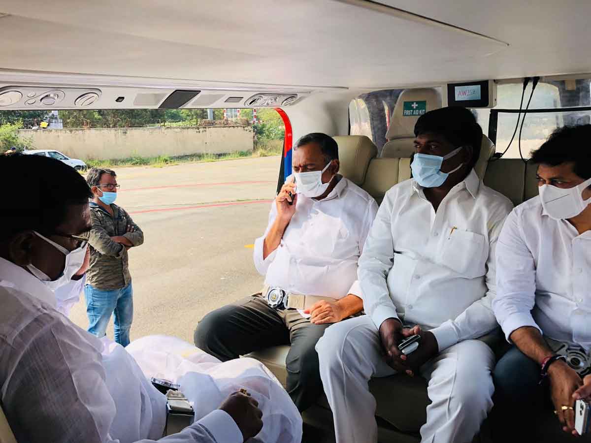 పంట నష్టాన్ని పరిశీలించేందుకు ఉమ్మడి వరంగల్‌ జిల్లాకు బయలదేరిన మంత్రి నిరంజన్‌రెడ్డి